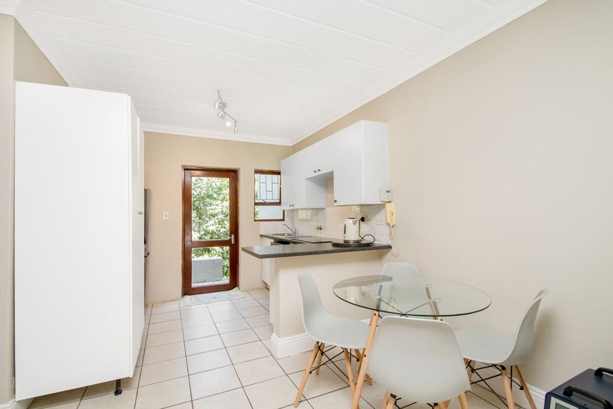 Ground floor two bedroom unit in Riverglades Estate - Photo 4