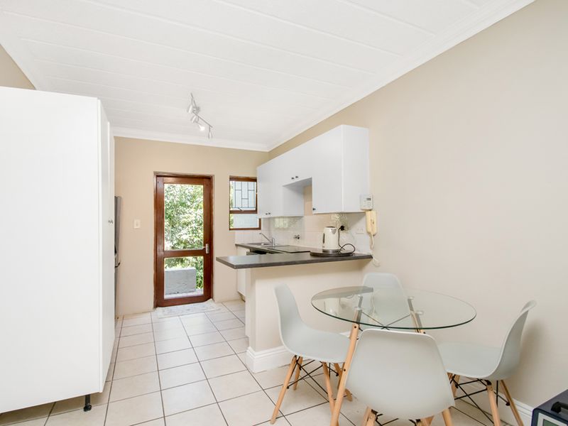 Ground floor two bedroom unit in Riverglades Estate - Photo 4