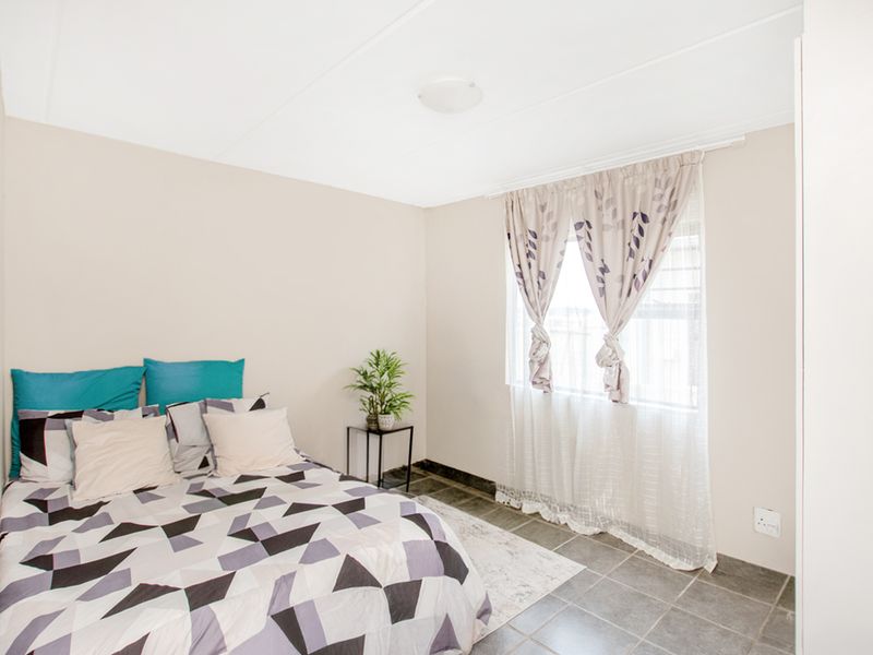 3 Bedroom 2 Bathroom Home For sale in Midrand - Photo 9