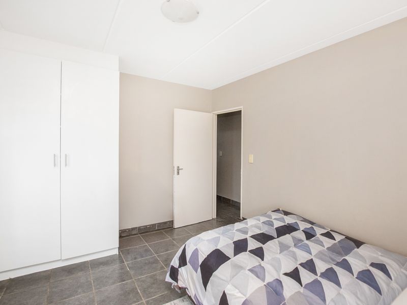 3 Bedroom 2 Bathroom Home For sale in Midrand - Photo 10