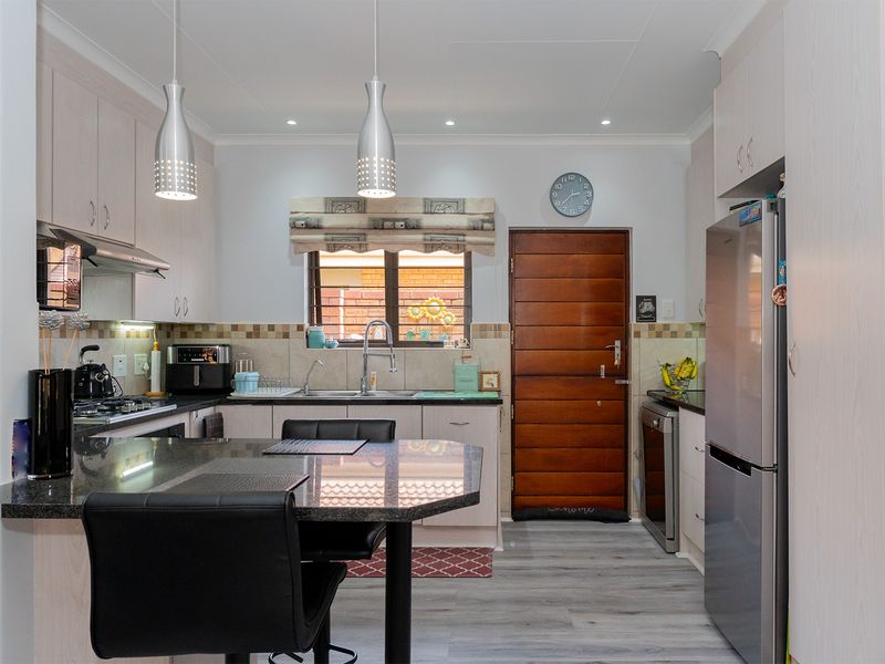 Retirement Living at its Finest - Photo 4