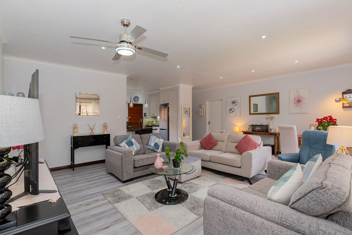 Retirement Living at its Finest - Photo 5