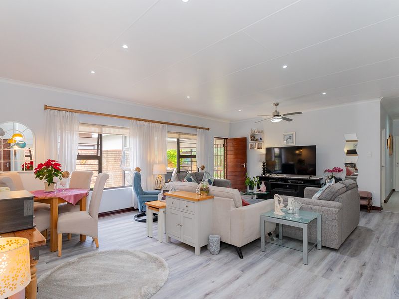 Retirement Living at its Finest - Photo 9