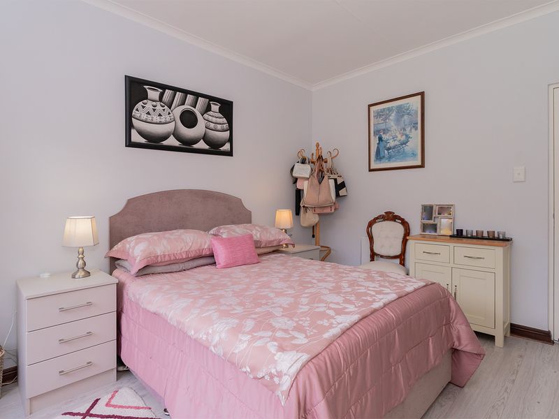 Retirement Living at its Finest - Photo 8