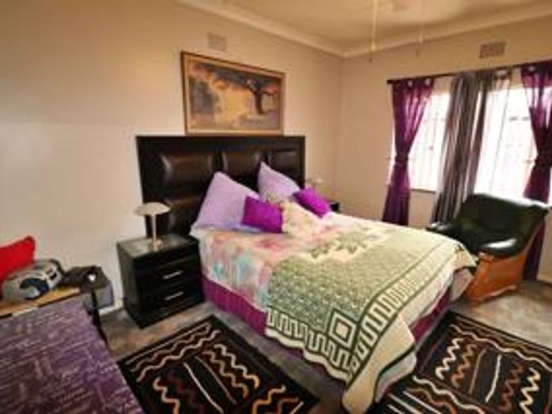 Stunning 4 Bedroom family home!!! - Photo 8