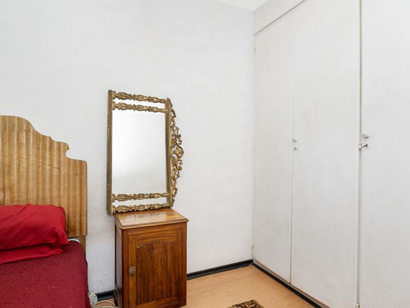 Neat 2 Bed 1 Bath Ground Floor Unit - Photo 9