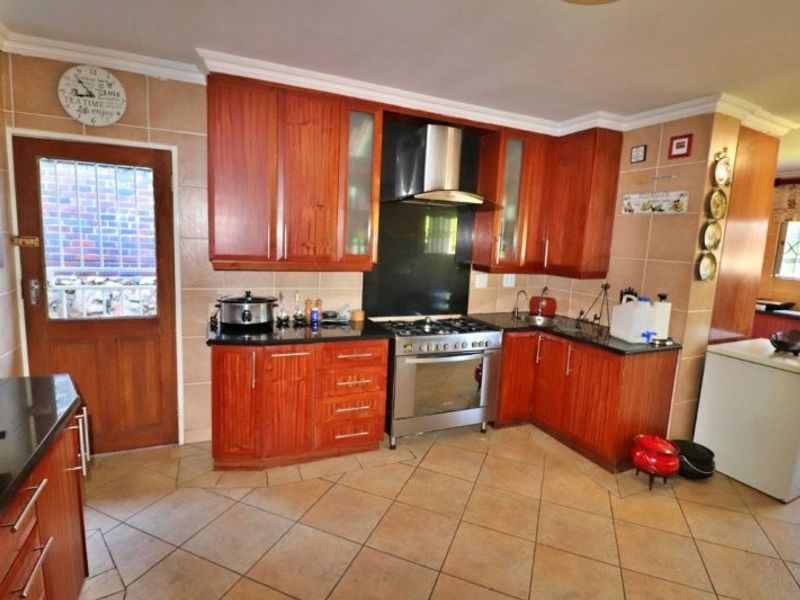 Absolutely unique property with a Spectacular Grand View! - Photo 5