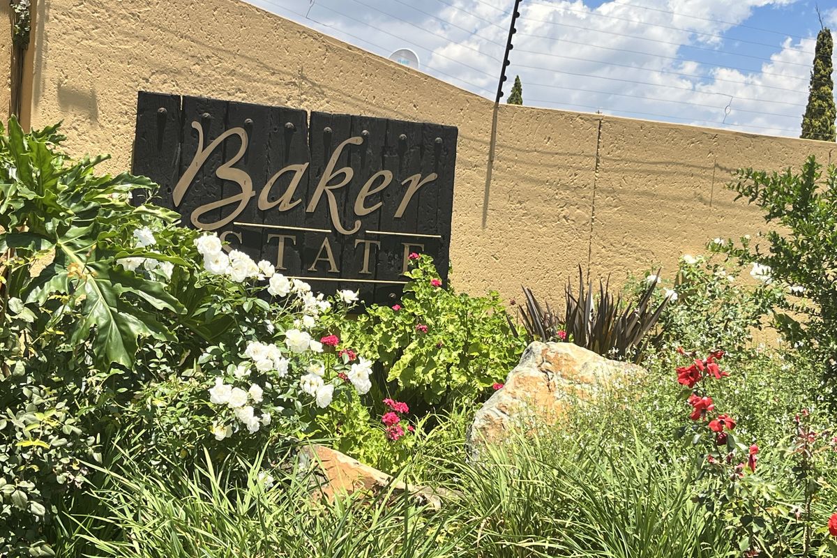 CLUSTER HOME IN THE POPULAR BAKER ESTATES EDEN GLEN - Photo 3