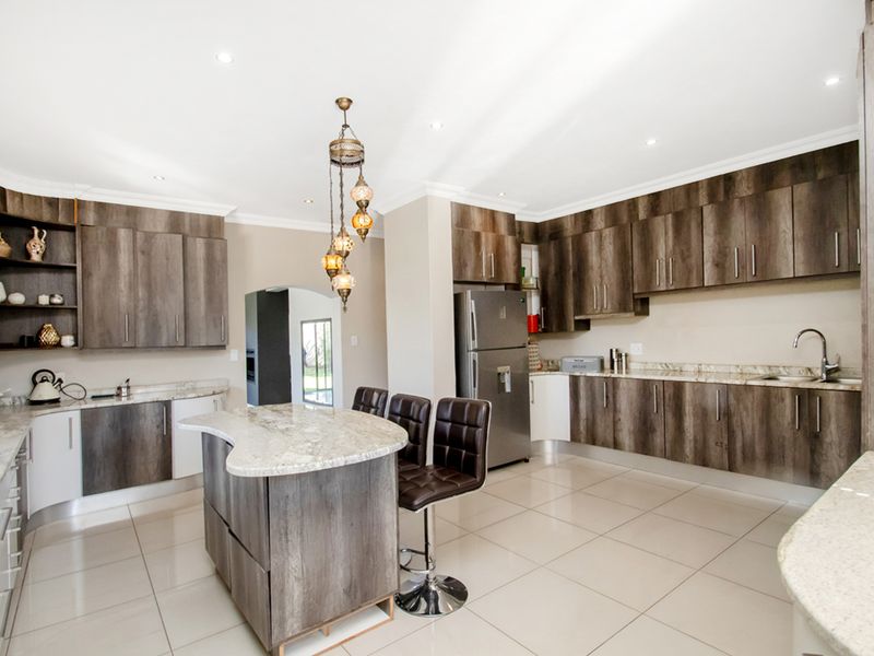 3/4 Bedroom home with 3 bathrooms - Photo 10