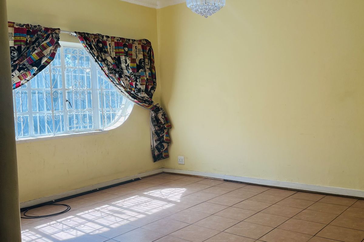 Dream Home for Investors on a Massive Stand!!! - Photo 5