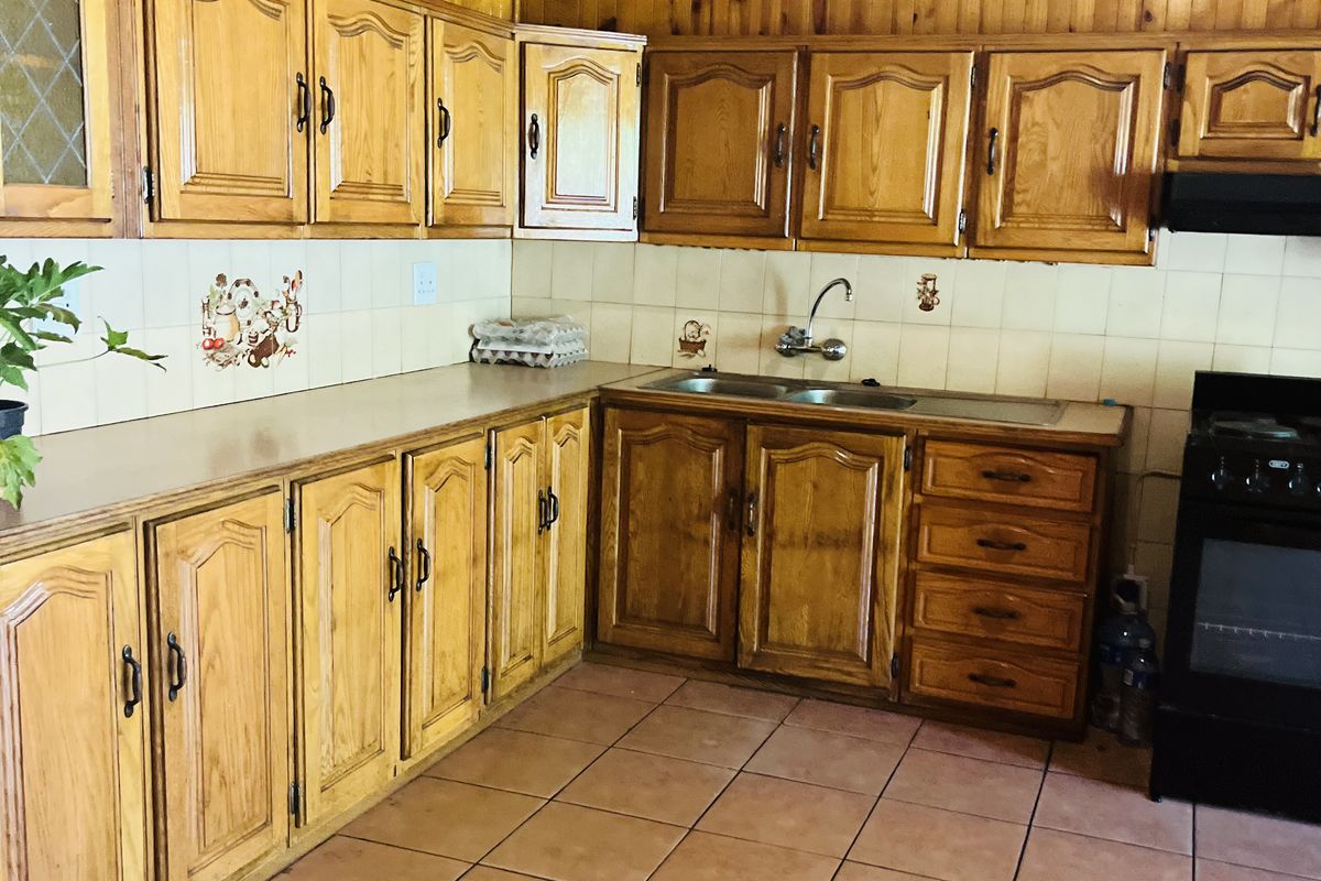 Dream Home for Investors on a Massive Stand!!! - Photo 3