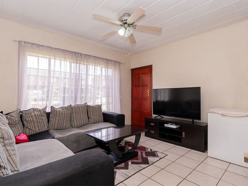 No Longer Available – Under Offer - Photo 4