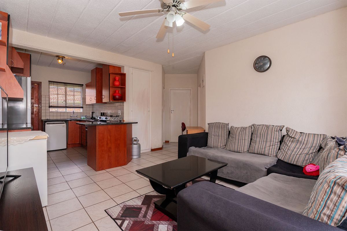 No Longer Available – Under Offer - Photo 3