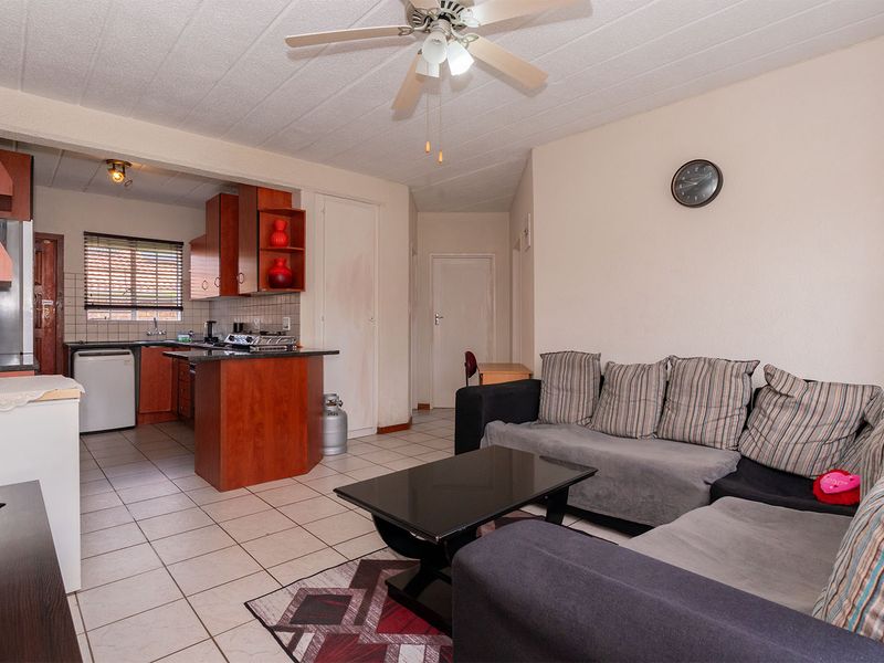 No Longer Available – Under Offer - Photo 3