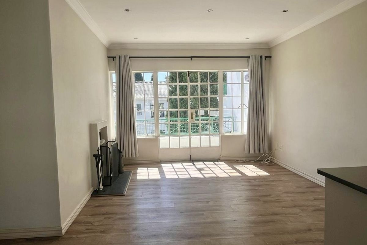 Secure spacious 2 Bedroom Apartment - Photo 3