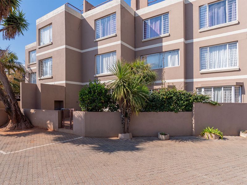 North Facing Garden Unit!!! - Photo 8