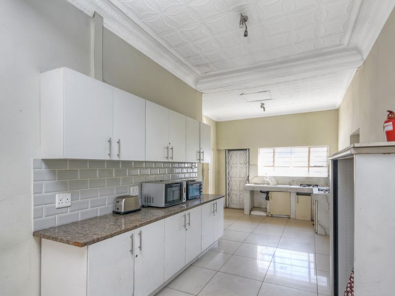 An Investment Opportunity In A 7-Bedroom Communal Living Property In Fellside. - Photo 4