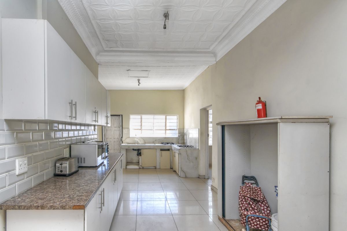 An Investment Opportunity In A 7-Bedroom Communal Living Property In Fellside. - Photo 3