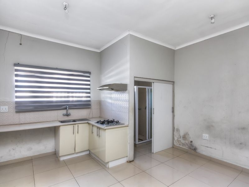 An Investment Opportunity In A 7-Bedroom Communal Living Property In Fellside. - Photo 6