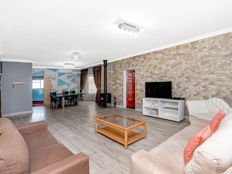 Modern Living at its Finest - Photo 10