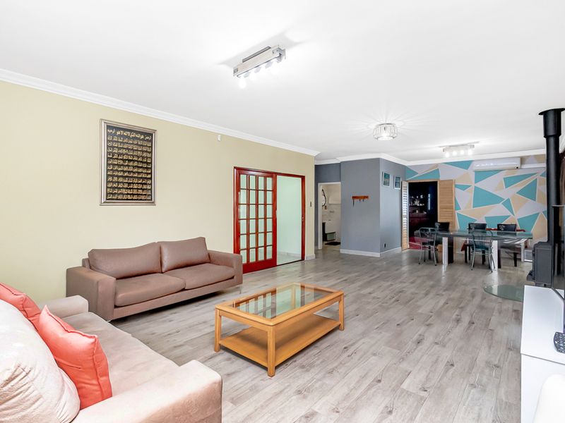 Modern Living at its Finest - Photo 9
