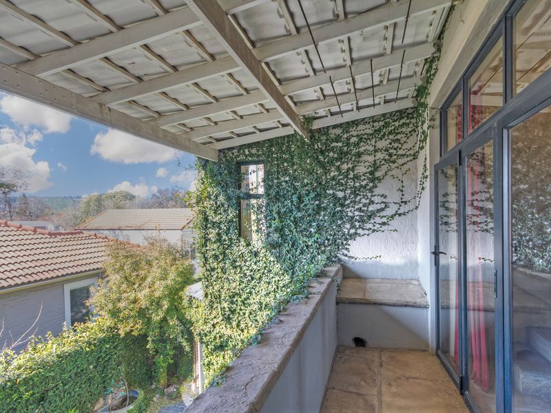 Large family home Italian style property - Photo 10