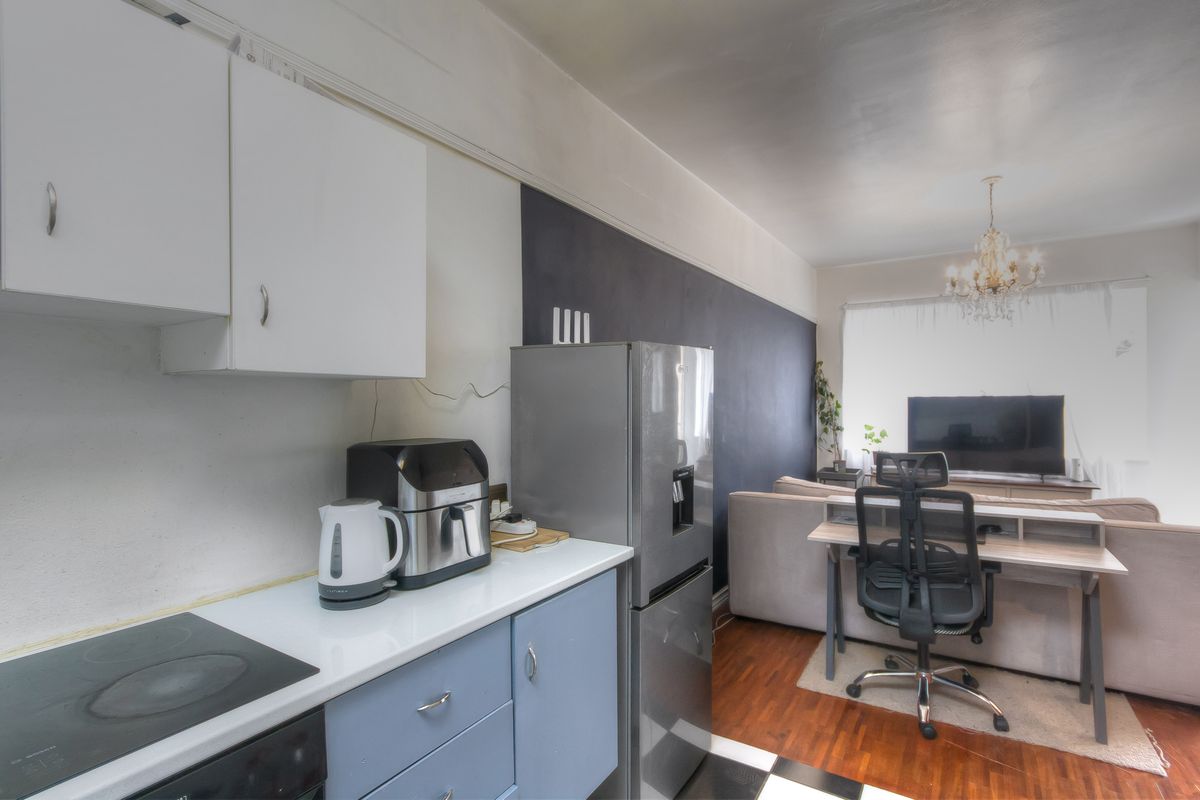 Your Urban Oasis Awaits In Riviera / A 1-Bedroom Apartment On The First Floor With A Balcony. - Photo 4