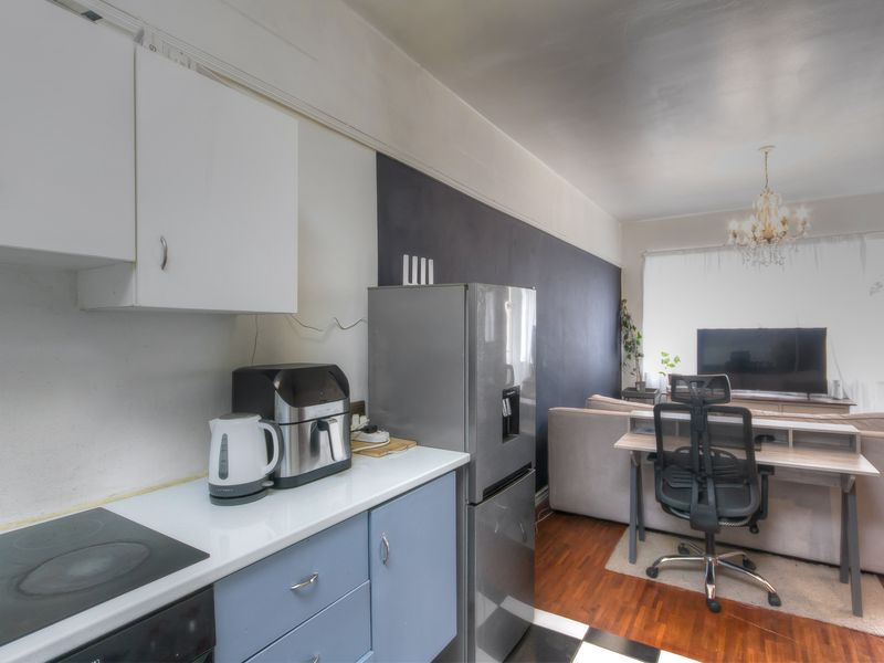 Your Urban Oasis Awaits In Riviera / A 1-Bedroom Apartment On The First Floor With A Balcony. - Photo 4