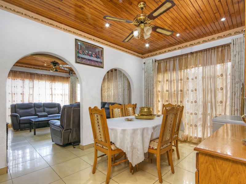 3 Bedroom family home available in Lenasia ext 2 - Photo 7