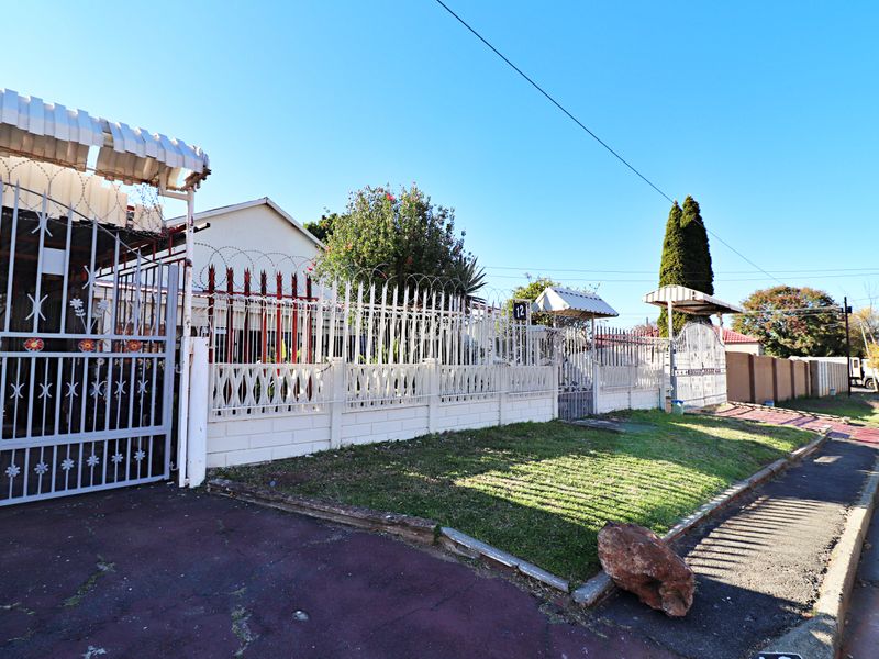 Investor's Dream Property!!! - Photo 2