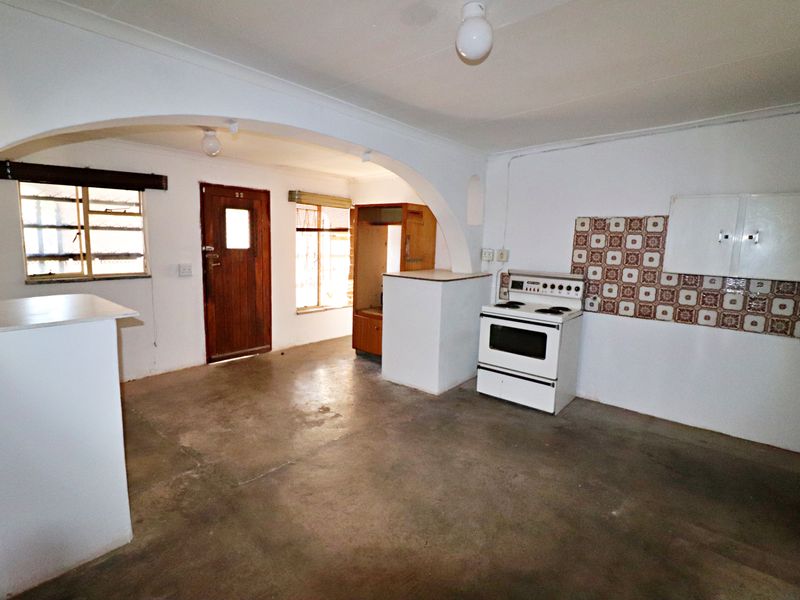 Investor's Dream Property!!! - Photo 7