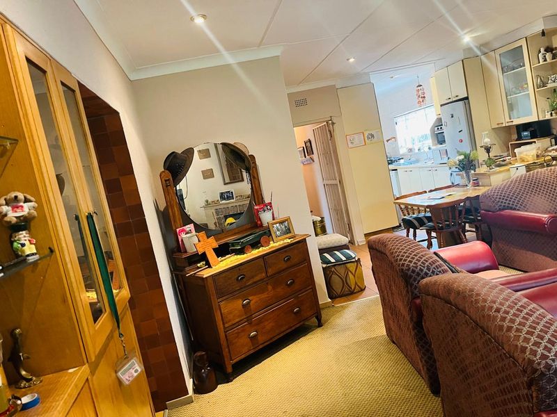 Affordable 3 Bedrom Family Home - Photo 5