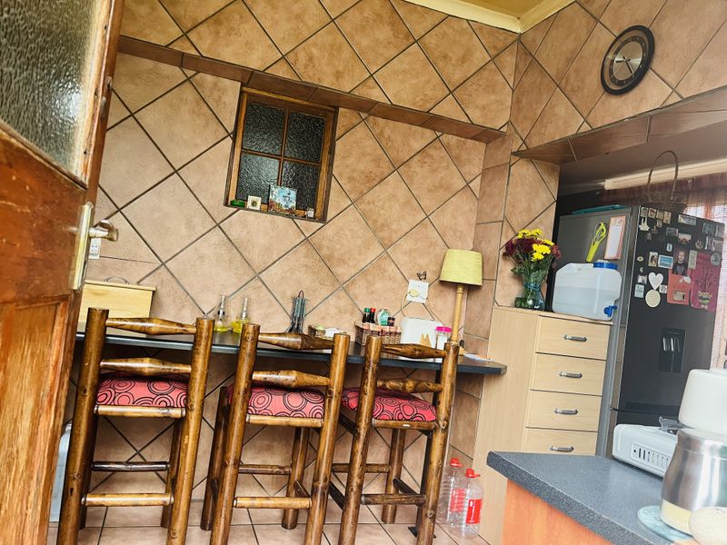 Beautiful Family Home with a cottage!!! - Photo 7