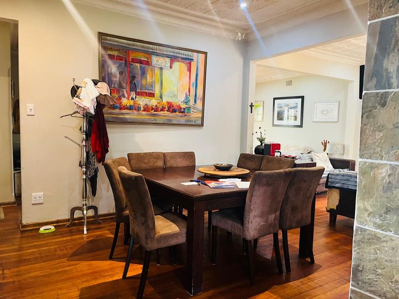 Lovely Family Home in a Semi Boomed area!!! - Photo 5