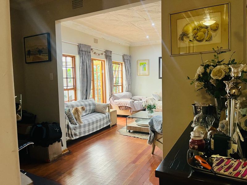 Lovely Family Home in a Semi Boomed area!!! - Photo 6