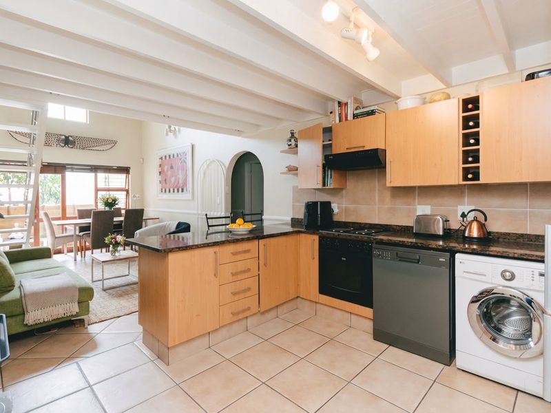 2 Bedroom Apartment in Morningside - Photo 5