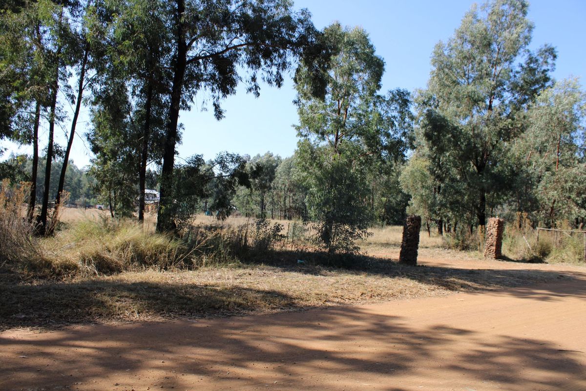2.24 Hectare Smallholding Opportunity in Valley Settlements, Meyerton - Photo 2