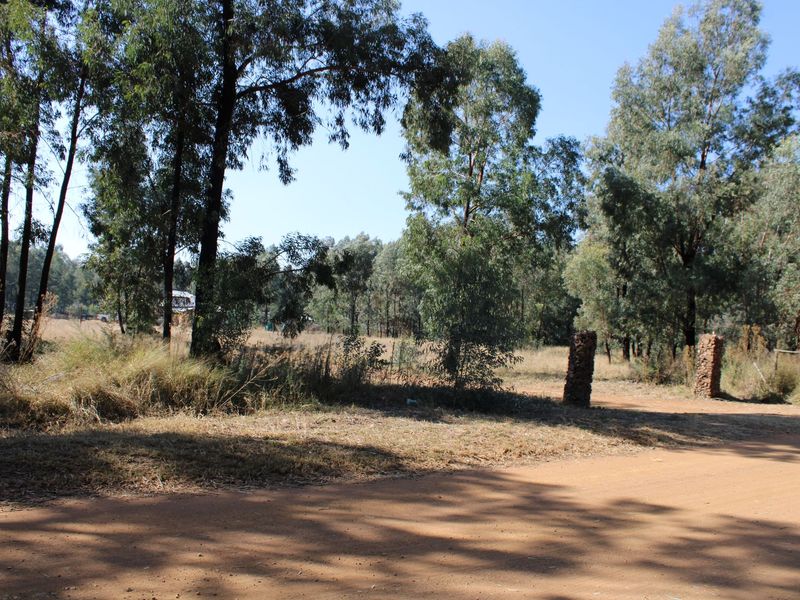 2.24 Hectare Smallholding Opportunity in Valley Settlements, Meyerton - Photo 2