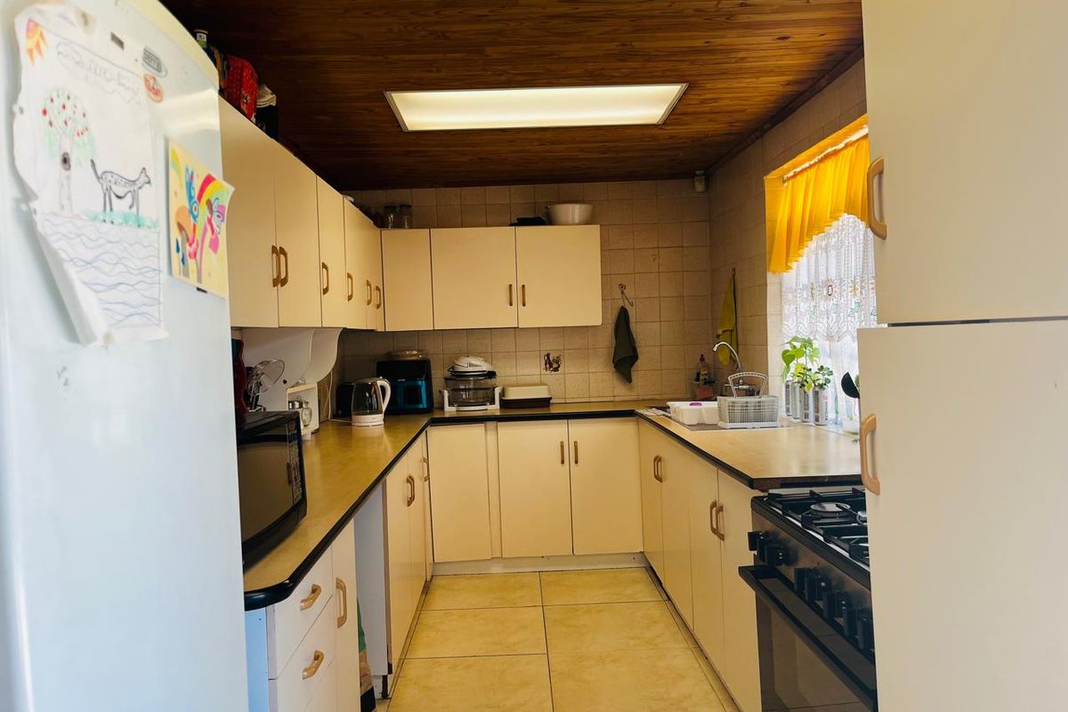 Affordable 3 Bedrom Family Home - Photo 2