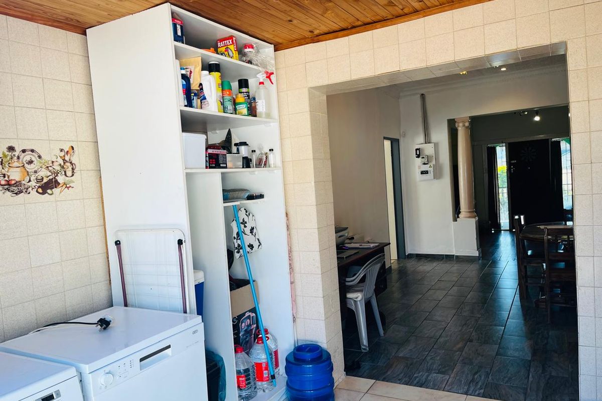Affordable 3 Bedrom Family Home - Photo 4