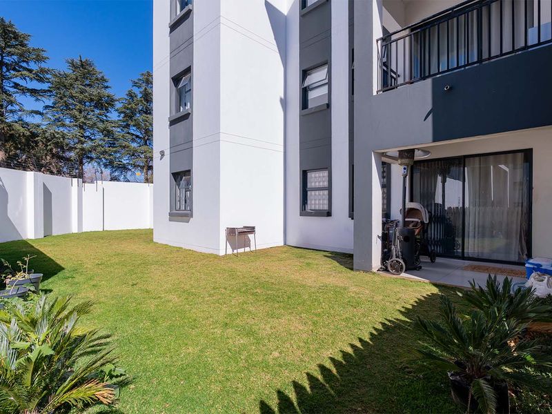 Spacious 3 Bedroom Ground Floor Apartment in Secure Nimbati Estate - Photo 1