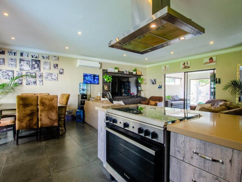 Modern Neat Home + Cottage – Buurendal, Edenvale - Photo 3