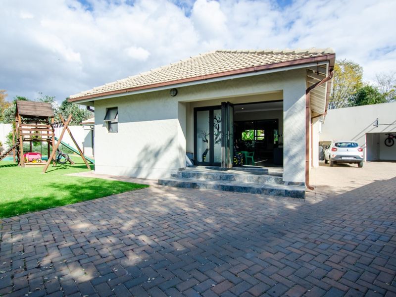 Modern Neat Home + Cottage – Buurendal, Edenvale - Photo 5