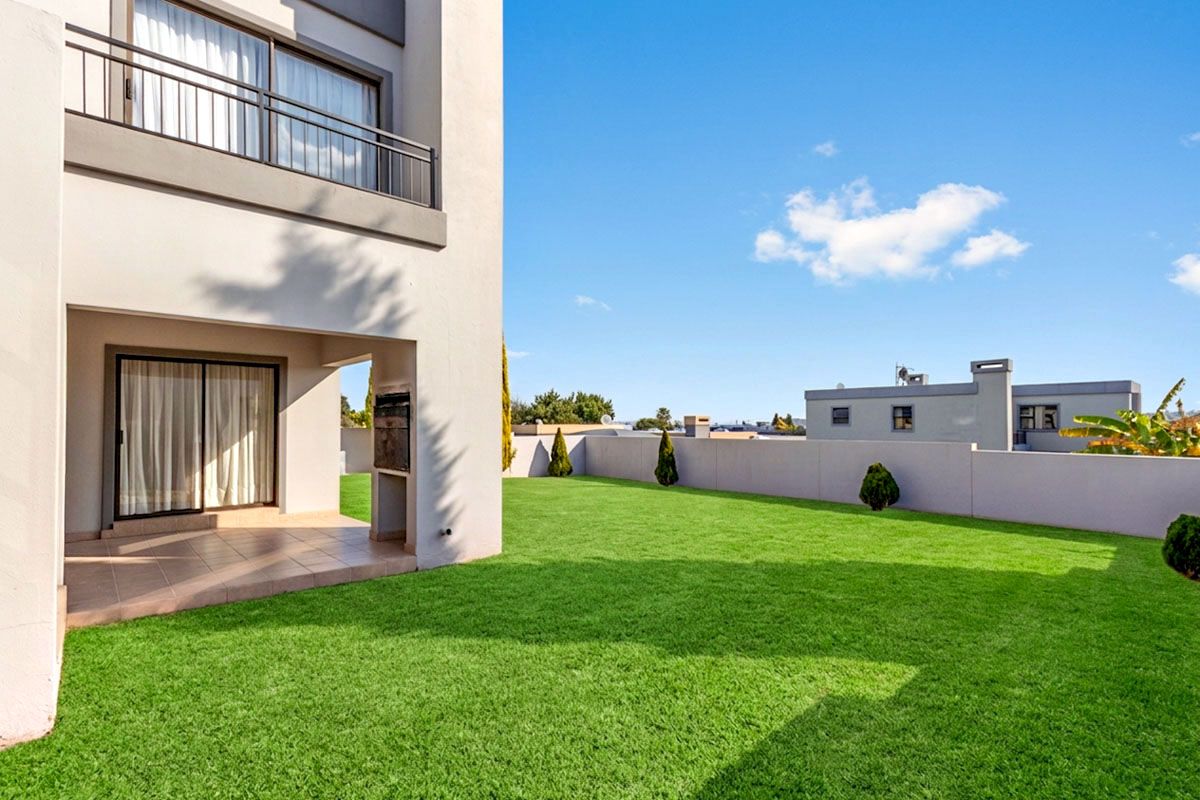 4 Bedroom 3.5 Bathroom Freehold property for sale in Midrand - Photo 4