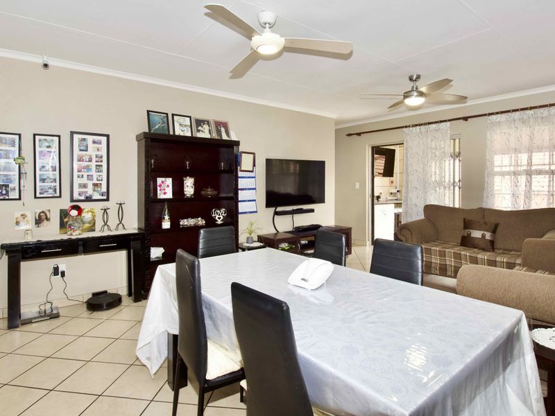 4 Bedroom townhouse in Paramount estate - Photo 7