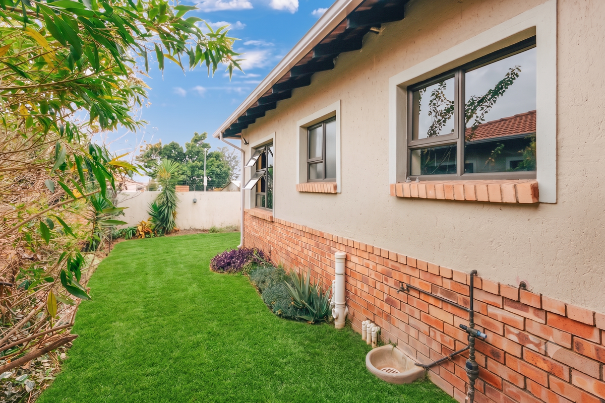 3 BEDROOM, 2 BATHROOM HOME FOR SALE IN MIDRAND - Photo 3