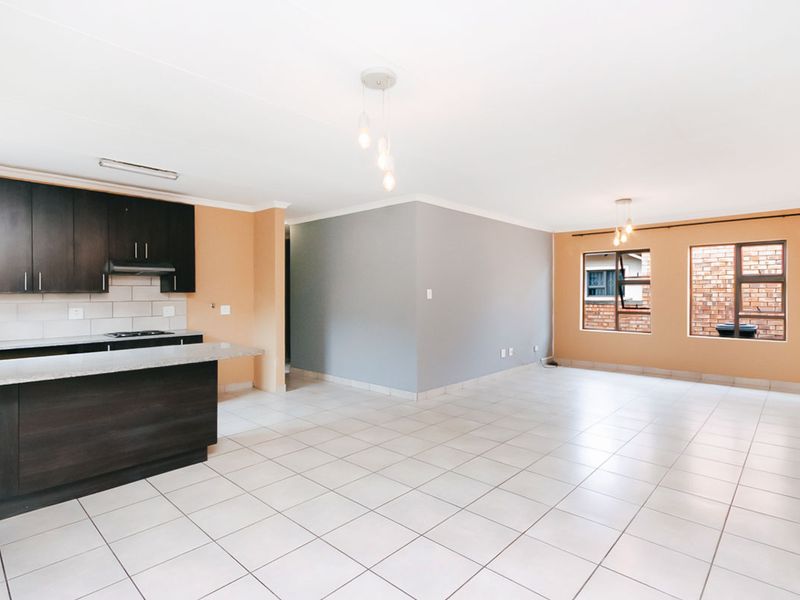 3 BEDROOM, 2 BATHROOM HOME FOR SALE IN MIDRAND - Photo 8