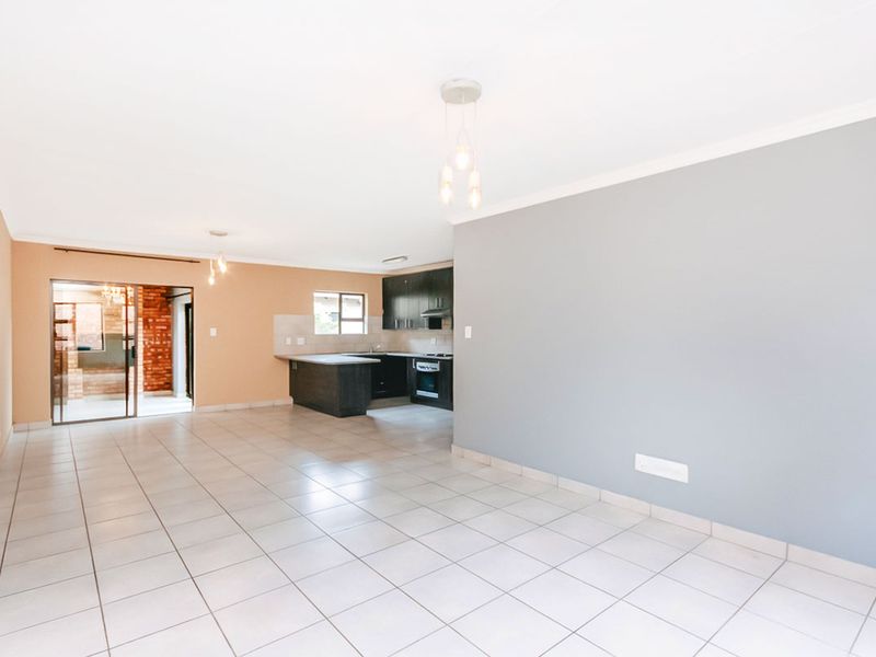 3 BEDROOM, 2 BATHROOM HOME FOR SALE IN MIDRAND - Photo 7