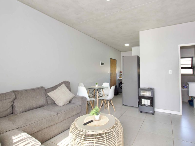 Modern 2-Bedroom Apartment in the Popular True North Estate - Photo 4