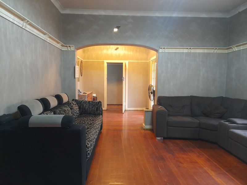 Lovely family home for sale in The Hill with 3 Cottages - Photo 7